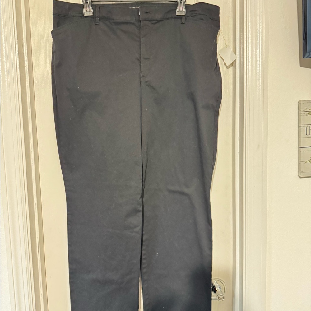 Gloria Vanderbilt women’s Black Dress Pants